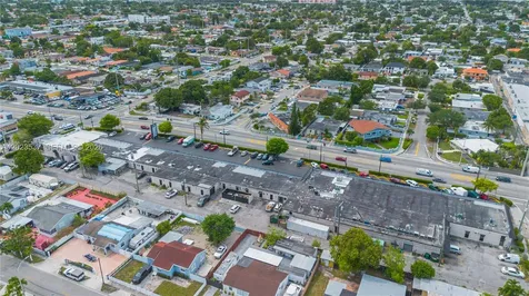 652 East 9th Street Hialeah FL 33010