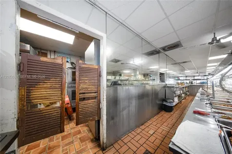 652 East 9th Street Hialeah FL 33010
