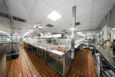 652 East 9th Street Hialeah FL 33010