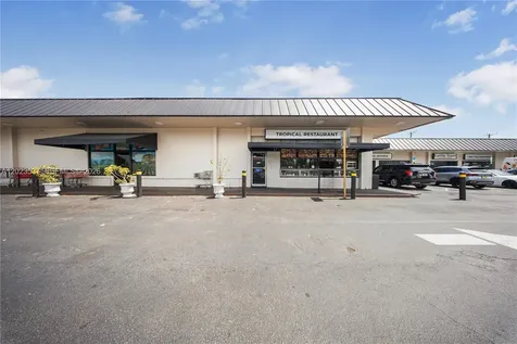 652 East 9th Street Hialeah FL 33010