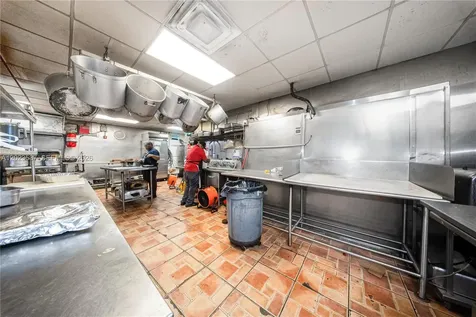 652 East 9th Street Hialeah FL 33010