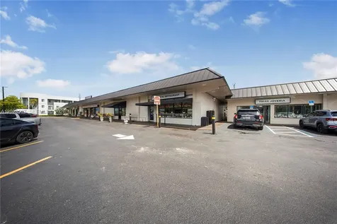 652 East 9th Street Hialeah FL 33010