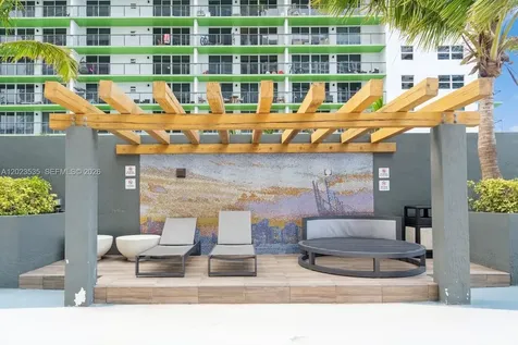 1750 N Bayshore Drive Miami FL 33132