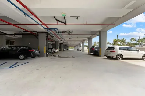 2642 Collins Avenue Miami Beach FL 33140