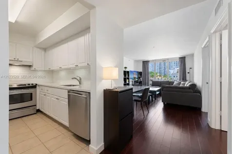 2642 Collins Avenue Miami Beach FL 33140