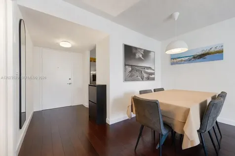 2642 Collins Avenue Miami Beach FL 33140