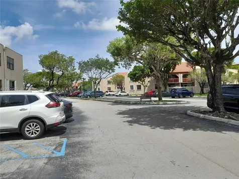 10245 NW 9th St Circle Miami FL 33172
