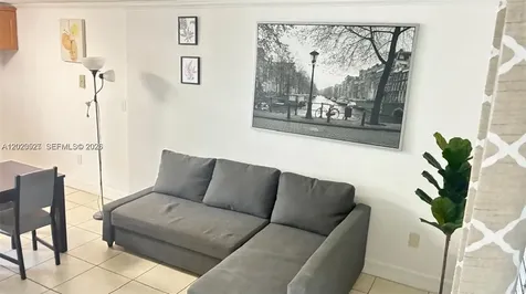427 SW 6th Street Miami FL 33130