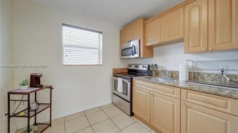 427 SW 6th Street Miami FL 33130