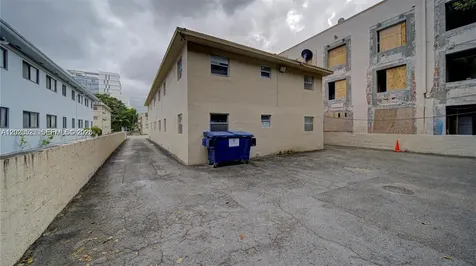 427 SW 6th Street Miami FL 33130