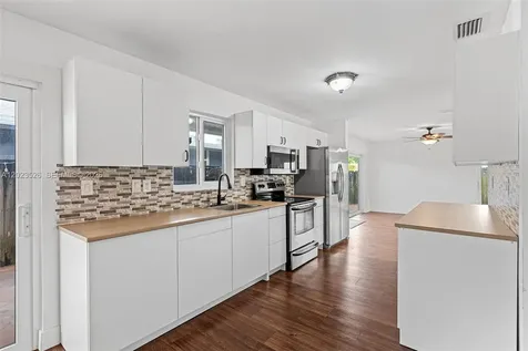 22179 SW 98th Court Cutler Bay FL 33190