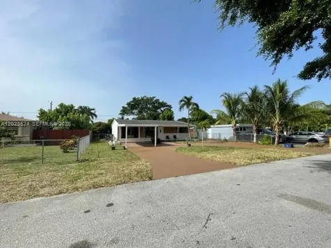 6141 Wiley Street Hollywood FL 33023