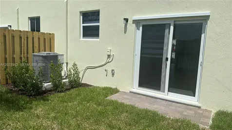 2797 SE 25th Avenue Homestead FL 33035