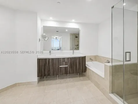 488 NE 18th Street Miami FL 33132