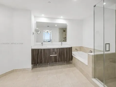 488 NE 18th Street Miami FL 33132