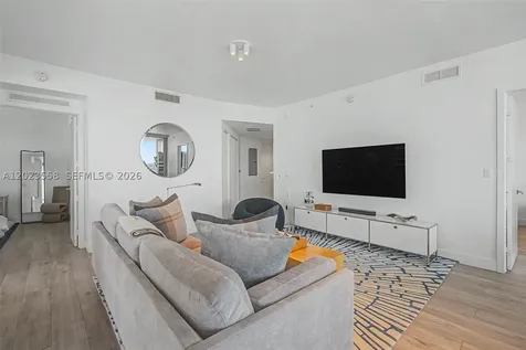 488 NE 18th Street Miami FL 33132