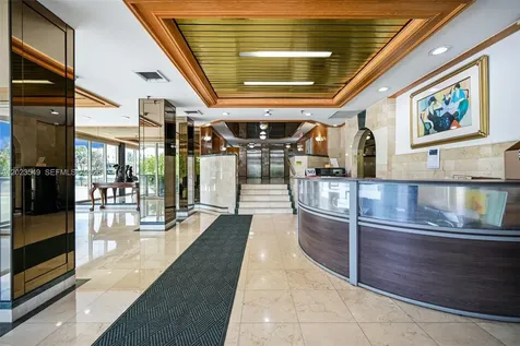 2401 Collins Avenue Miami Beach FL 33140