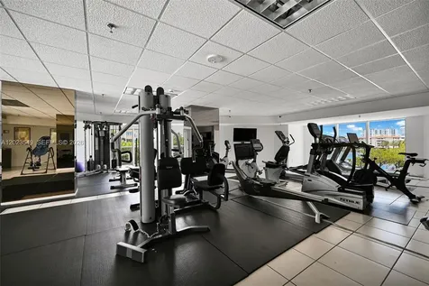 2401 Collins Avenue Miami Beach FL 33140