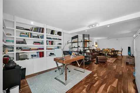 2401 Collins Avenue Miami Beach FL 33140