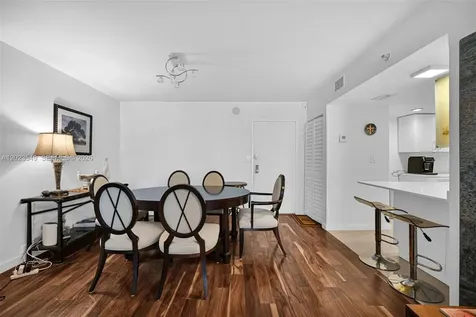 2401 Collins Avenue Miami Beach FL 33140