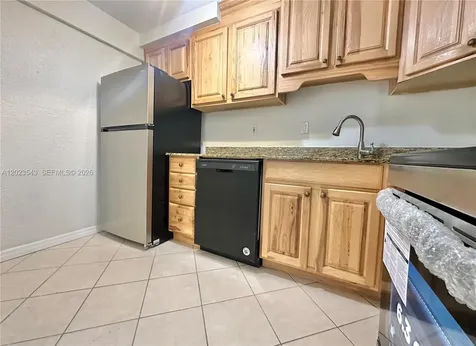 8650 SW 67th Avenue Pinecrest FL 33143