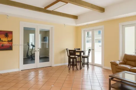 8650 SW 67th Avenue Pinecrest FL 33143