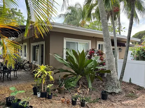 2417 NE 15th Avenue Wilton Manors FL 33305