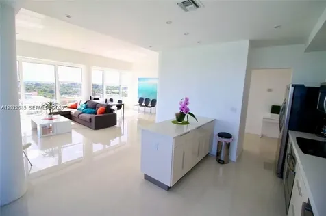 900 Bay Drive Miami Beach FL 33141