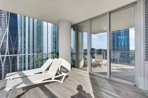 851 NE 1st Avenue Miami FL 33132