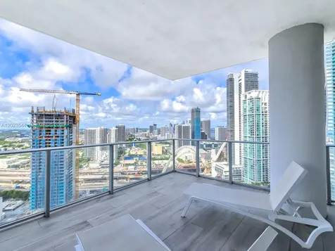 851 NE 1st Avenue Miami FL 33132