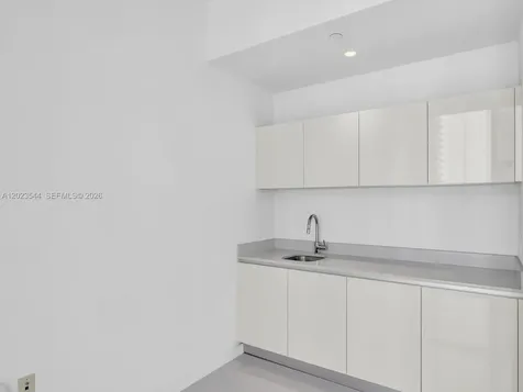 851 NE 1st Avenue Miami FL 33132