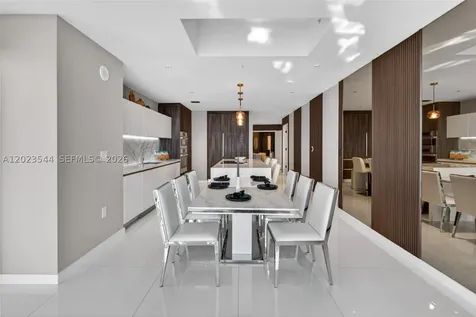 851 NE 1st Avenue Miami FL 33132