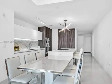 851 NE 1st Avenue Miami FL 33132