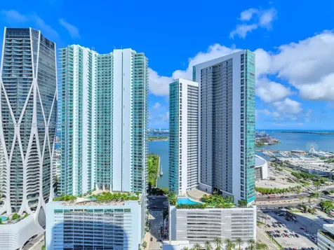 851 NE 1st Avenue Miami FL 33132