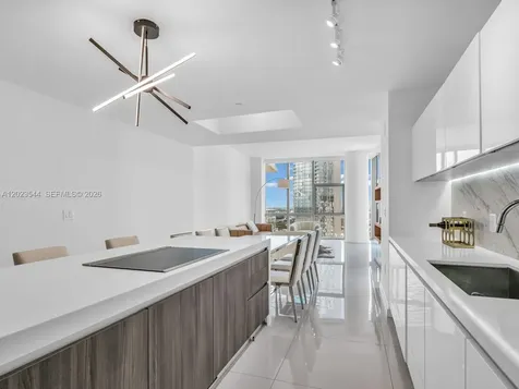 851 NE 1st Avenue Miami FL 33132