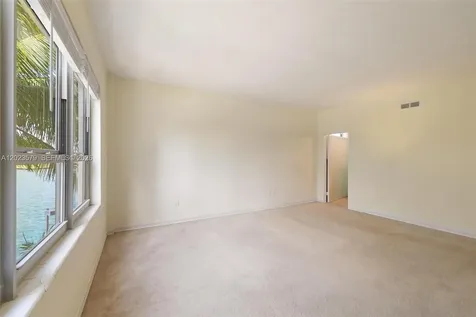 9102 W Bay Harbor Drive Bay Harbor Islands FL 33154