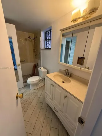 18555 NE 14th Avenue Miami FL 33179