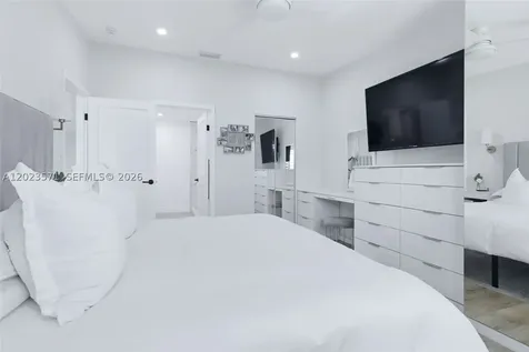 19009 NW 64th Court Hialeah FL 33015