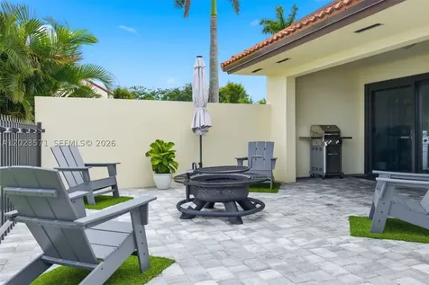 19009 NW 64th Court Hialeah FL 33015