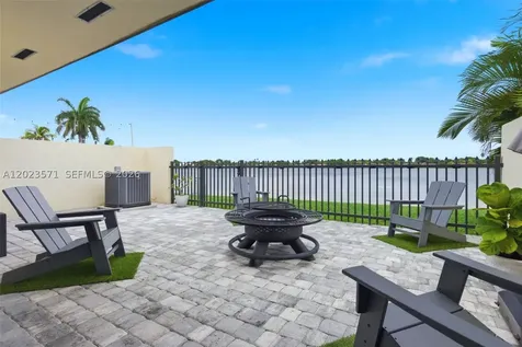 19009 NW 64th Court Hialeah FL 33015