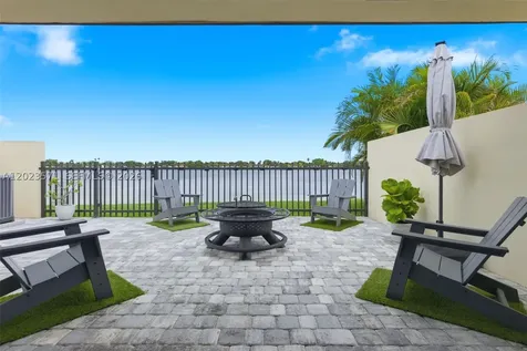 19009 NW 64th Court Hialeah FL 33015