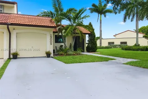 19009 NW 64th Court Hialeah FL 33015