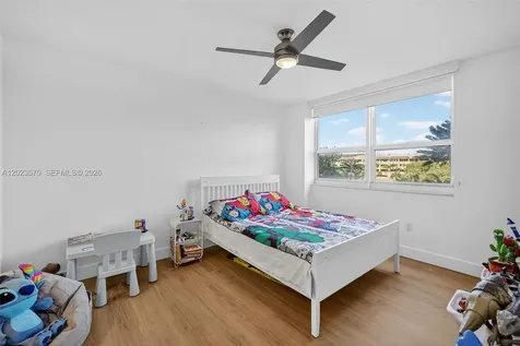 19501 W Country Club Drive Aventura FL 33180