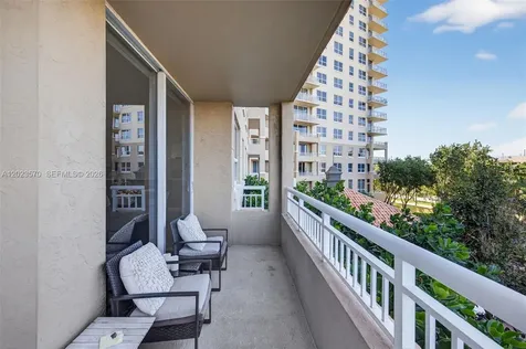 19501 W Country Club Drive Aventura FL 33180