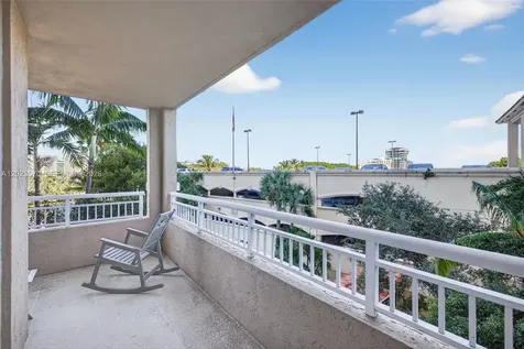 19501 W Country Club Drive Aventura FL 33180