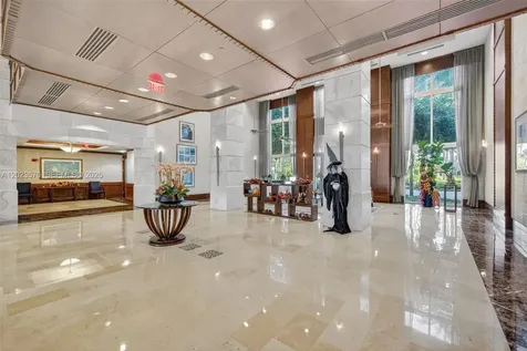 19501 W Country Club Drive Aventura FL 33180