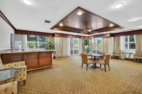 19501 W Country Club Drive Aventura FL 33180