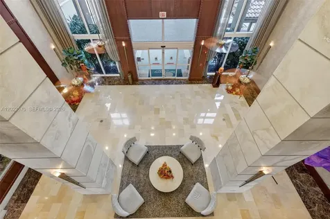 19501 W Country Club Drive Aventura FL 33180