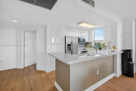 19501 W Country Club Drive Aventura FL 33180