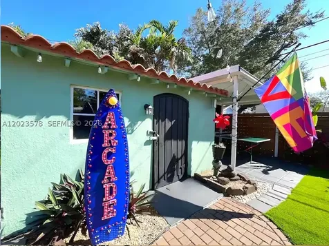 2538 Liberty Street Hollywood FL 33020